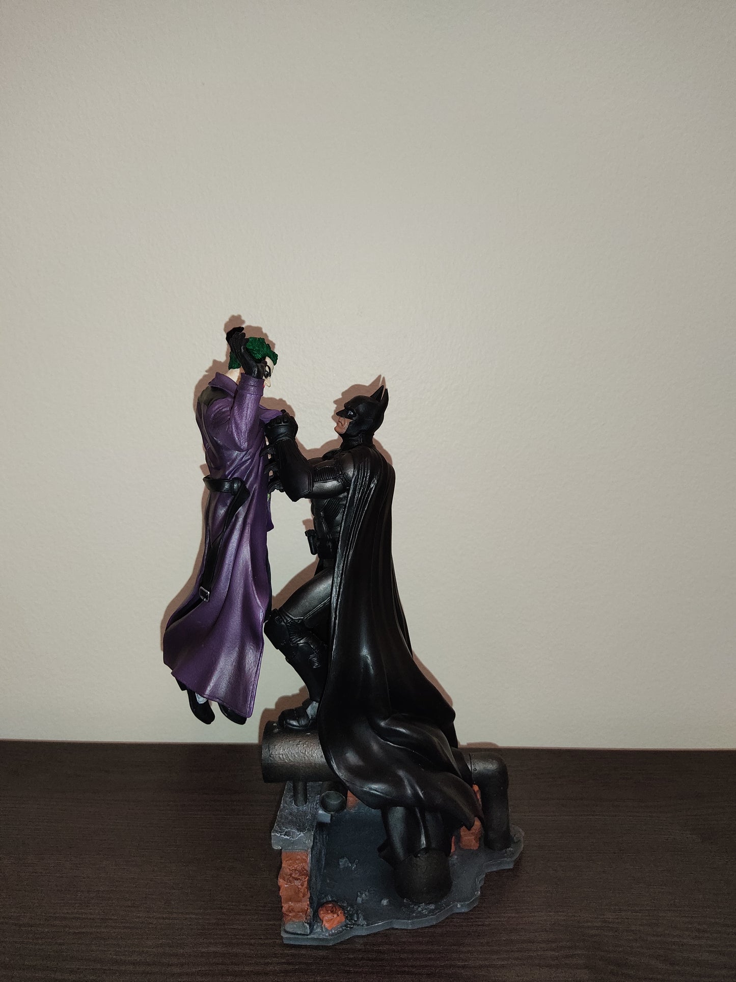 Batman Vs. Joker Diorama (Arkham Version)